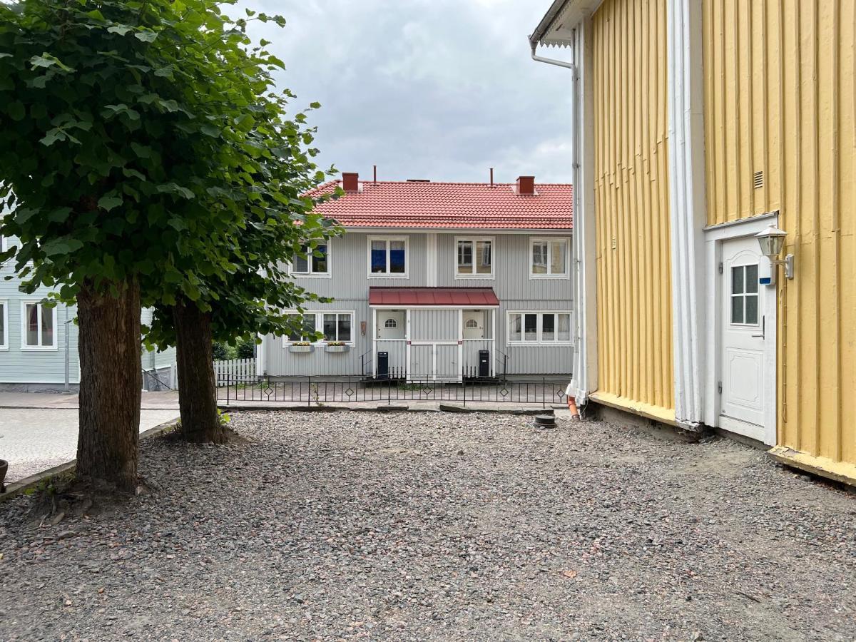Fint, Gratis Parkering, Med 20 Min Till Goeteborg C Kungälv Kültér fotó