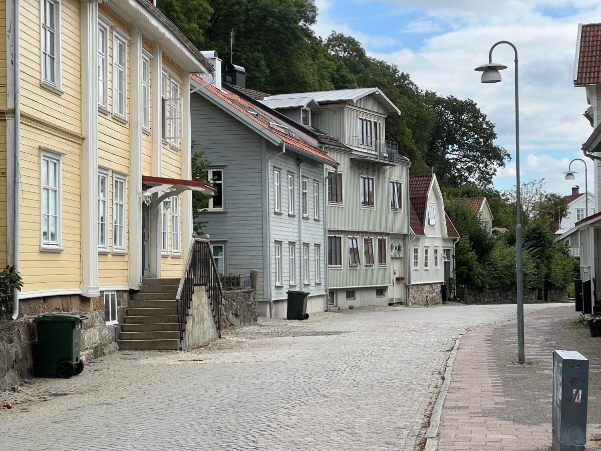 Fint, Gratis Parkering, Med 20 Min Till Goeteborg C Kungälv Kültér fotó